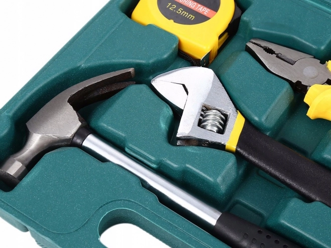 Tool Set with Screwdrivers and Hammer in Carry Case