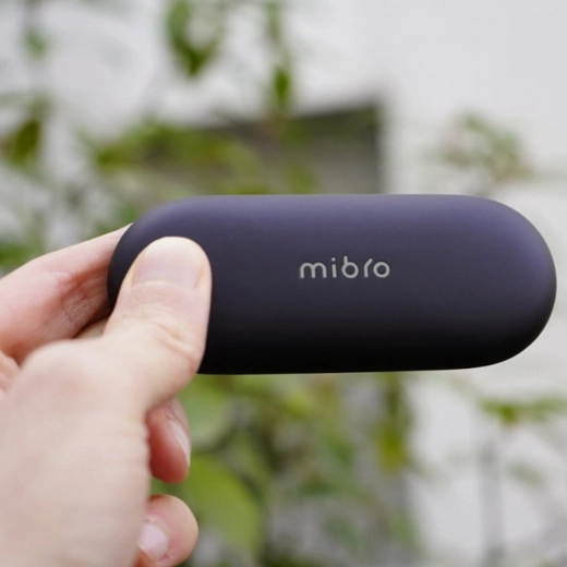 Up to 37 hours with fast charging