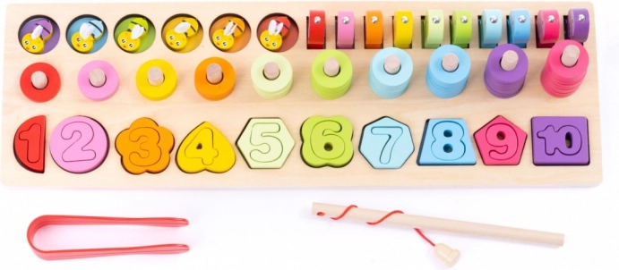 Sorting shapes and colors with ring threading