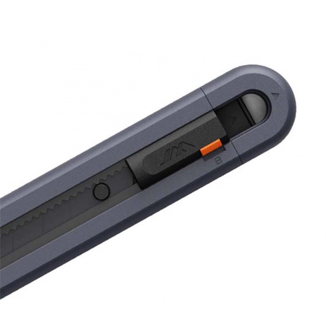 Utility Knife with Retractable Blade