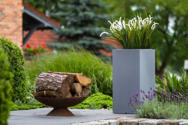 Witte bloempot Tower met verlichting