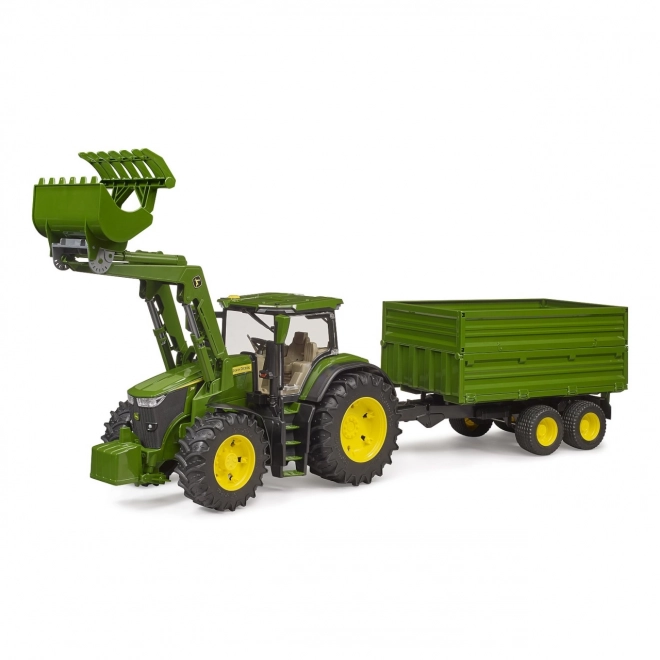 Tracteur John Deere 7R avec chargeur frontal et remorque