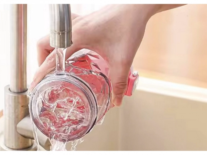 Tragbarer Smoothie-Mixer mit USB Wiederaufladbarem Akku und Eiscrusher