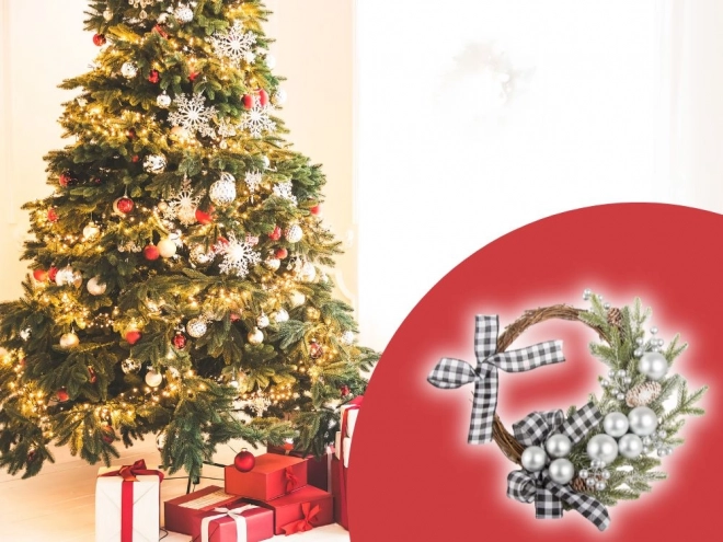 Weihnachtlicher dekorativer Kranz für Tür und Wand