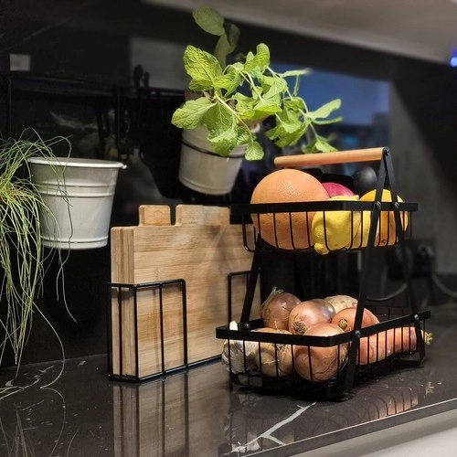 Twee-laags fruit- en groentemand in loftstijl