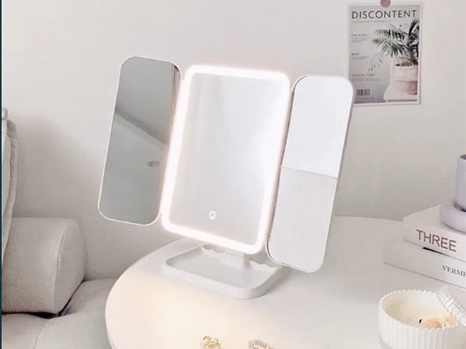 Opvouwbare cosmetische LED spiegel met verlichting en vergroting