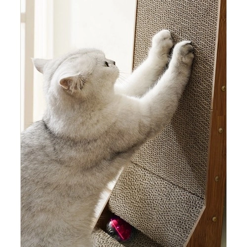 Hoekkrabpaal voor katten met balletje