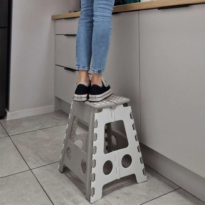 Accès facile grâce à la hauteur de 39 cm