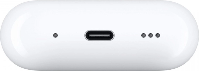 MagSafe case with USB‑C and Precision Finding