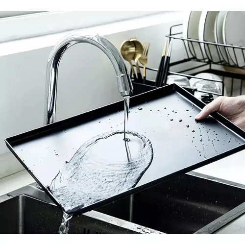 Leichte Reinigung dank Abtropfschale