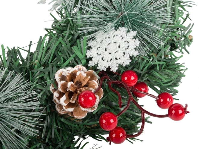 Weihnachtlicher Kranz mit Dekorationen