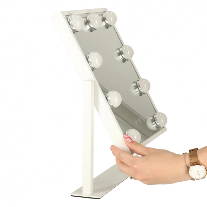 Kosmetikspiegel mit LED-Beleuchtung und USB-Anschluss
