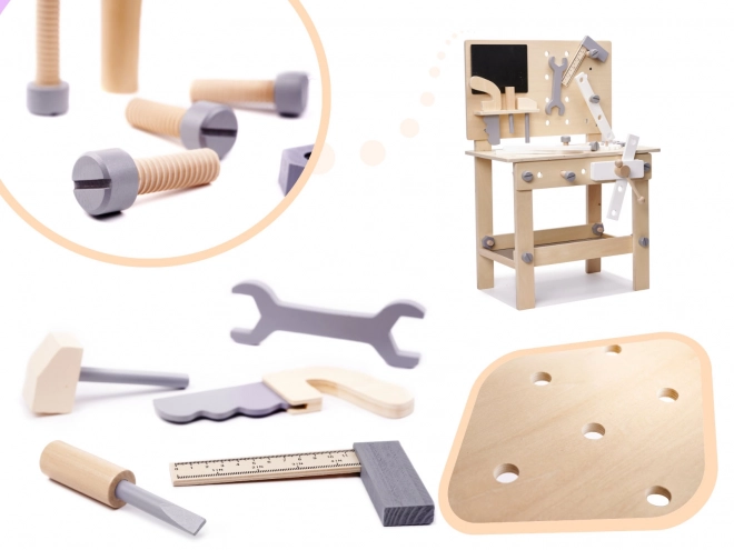 Houten werkplaats met gereedschap