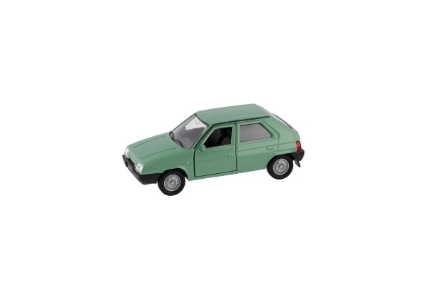 Auto Welly Škoda Favorit métal/plastique 11cm 1:34 roue libre option 4 couleurs boîte 15x7x7cm