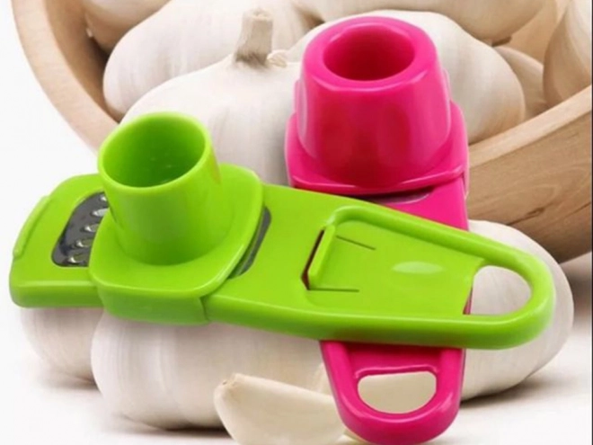 Mini-rasp voor knoflook en gember met veiligheidshouder – groen