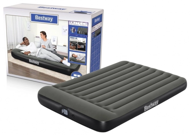 Aufblasbare Matratze mit integrierter Pumpe 203 × 152 × 30 cm BESTWAY