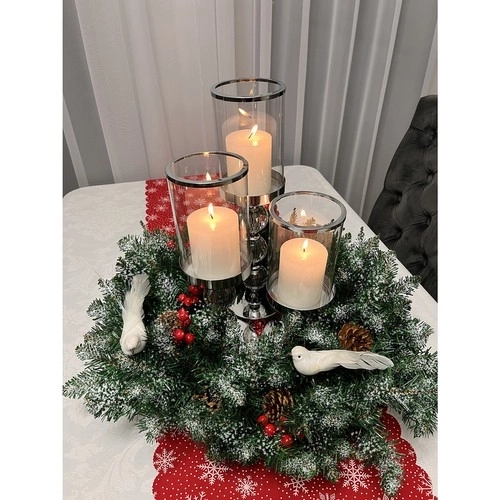 Weihnachtlicher Schneekranz Dekoration