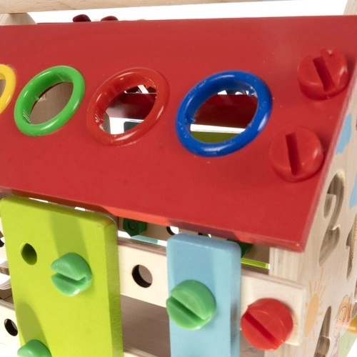 Houten educatief huisje voor kinderen DIY