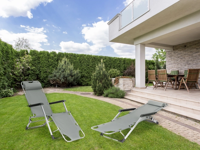 Foldable Garden Beach Chair with Headrest