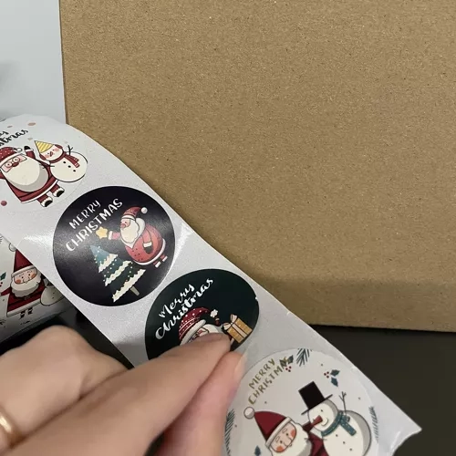 Kerststickers - rol 500 stuks. Ruhhy 22328