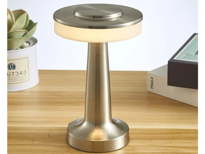 Design métallique élégant pour tout intérieur