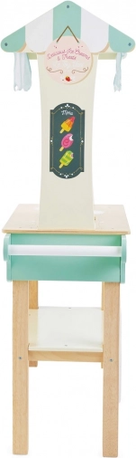 Realistisch design met gestreepte luifel