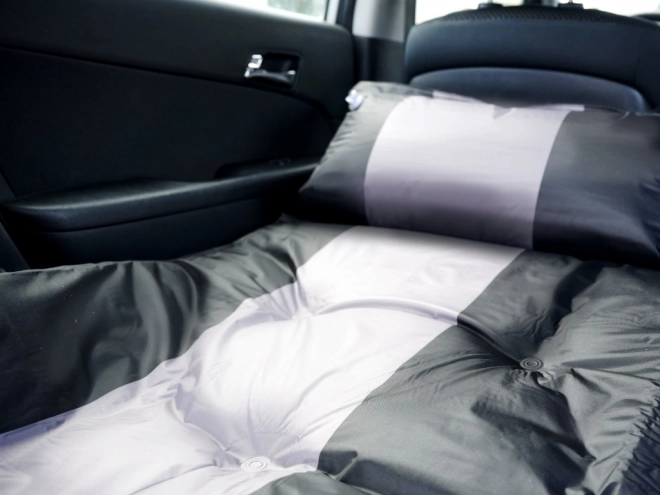 Opblaasbaar matras voor de auto 180x120cm zwart