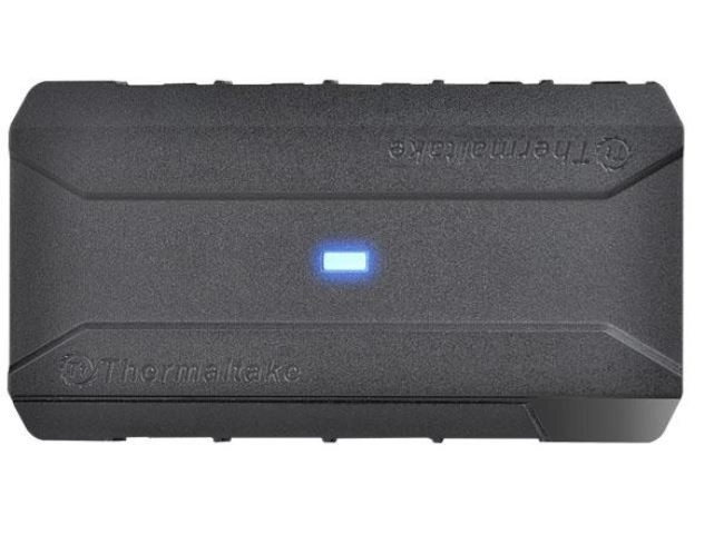 concentrateur Thermaltake Commander FP pour ventilateurs PWM avec 10 ports