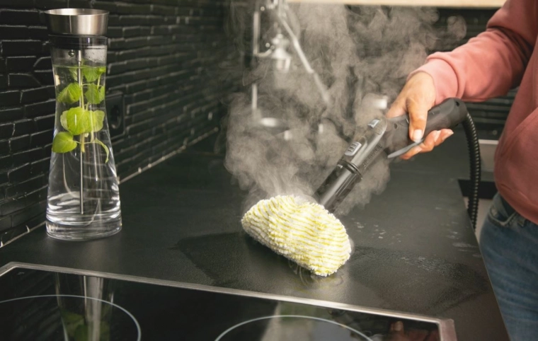 Nettoyage en profondeur de la salle de bain et de la cuisine