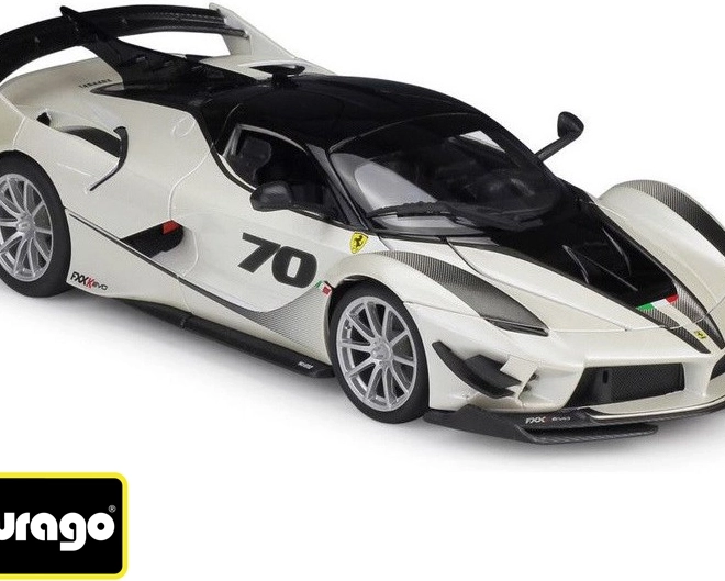 Bburago Ferrari FXX-K EVO No.70 black-white model 1:18