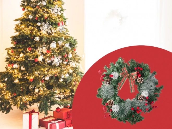 Weihnachtlicher Kranz mit Dekorationen