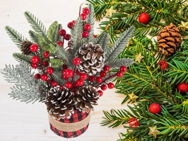 Kersttafelversiering met riet