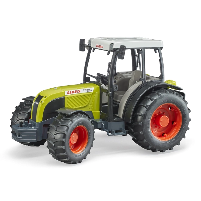 Detailed design in 1:16 scale