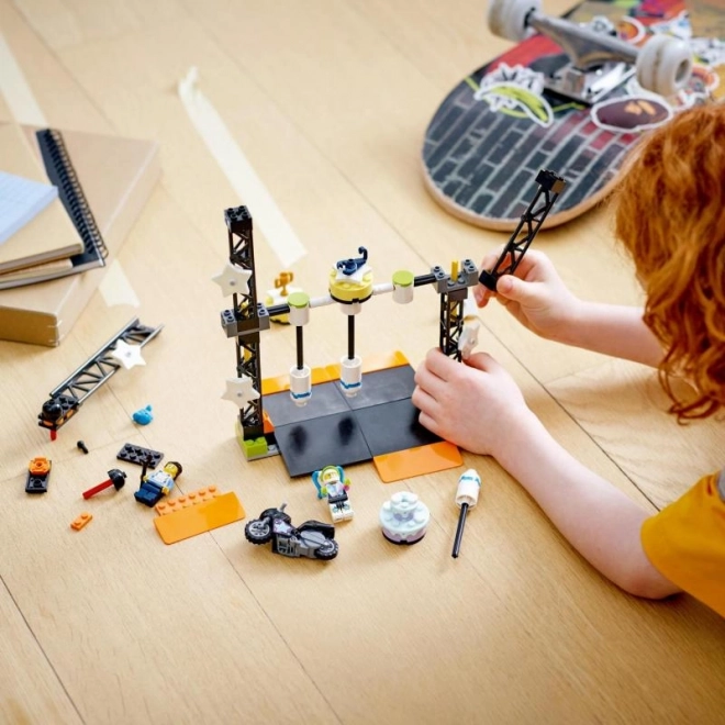 LEGO® City Stuntuitdaging met Hamer