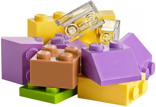 LEGO® Classic 10713 Creative Suitcase