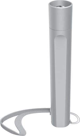 Compacte et légère en main