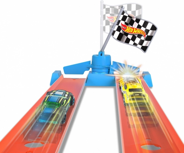 Finish flag shows the winner