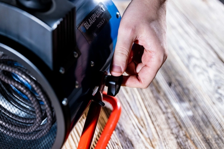 Adjustable Thermostat