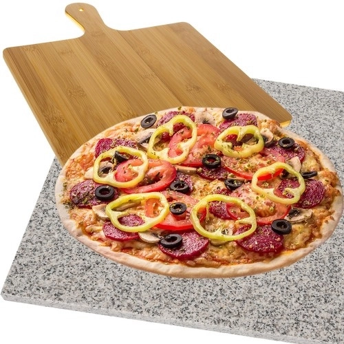 Pizzastein-Set mit Bambus-Schaufel