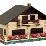 Alpenhuis – houten lijmconstructieset 1:32