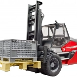 Bruder LINDE HT160D Forklift with Pallet and 3 Boxes
