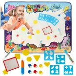 Aqua Magic Wasser-Malmatte XXL mit Stempel- und Schablonenset 100 × 80 cm
